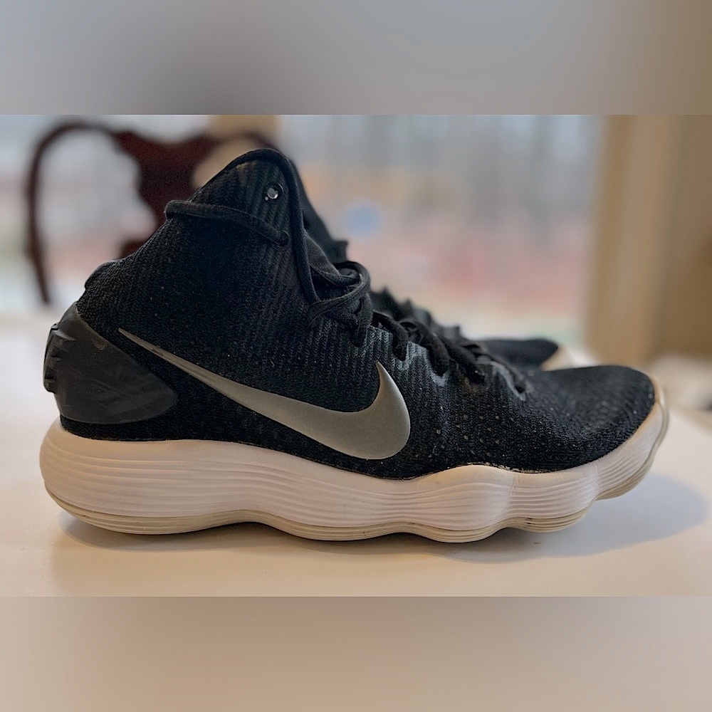Nike HyperDunk Women’s Basketball shoes